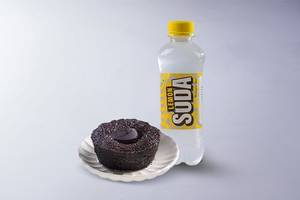 Choco Lava Cake + Lemon Soda (Save 10%)