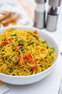 Merlion Veg Singapurian Noodles