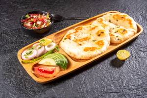 Matar Kulcha