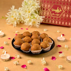 Besan Plain Laddu