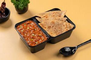 Chicken Kheema & Paratha Dabba
