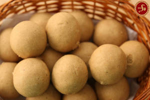 Sunnundalu (jaggery & Ghee)