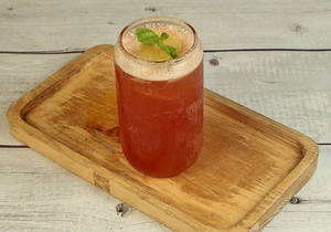 Cranberry Iced Tea