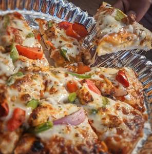 Mix Veg With Paneer Pizza With Cheese Burst 8 Inches