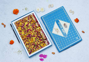 Akhrot Burfi