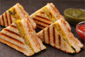 Aloo Matar Toast Sandwich [140 g]