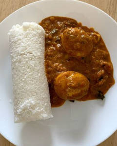 Puttu & Egg Curry