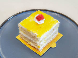 Cream Pineapple Pastry