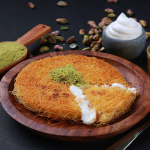 Creamy & Cheesy Kunafa