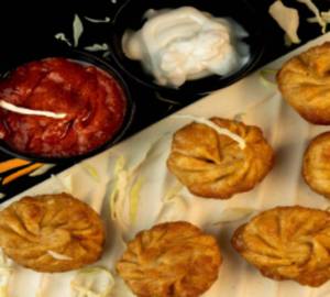 Whole Wheat Paneer Fried Momos [6 Pieces]
