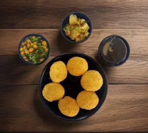 Spl aloo pani puri