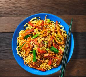 Chicken Noodles (Street Style)