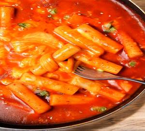 Tteokbokki With Japchae