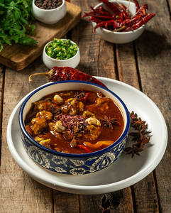 Diced Chicken In Kungpao Sauce With Cashewnuts