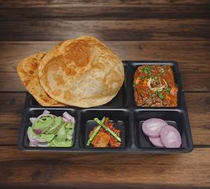 Chole + 5 Bhature