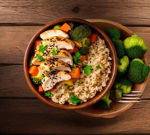 [FREE PANEER ROLL] Brown Rice With Chicken And Vegetables - Meal