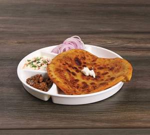 Aloo Paratha [Serves 1]