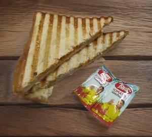 Aloo Pyaj sandwich