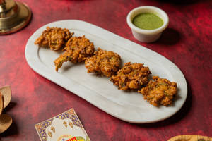 Veg Pakora (8 Pcs)