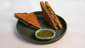 Pesto Sandwich