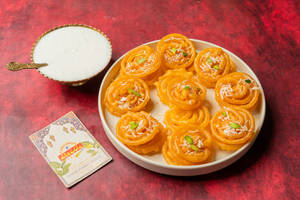 Jalebi (100 Gms) + Dahi (100 Gms)