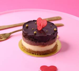 Triple Choco Mooey Cheesecake