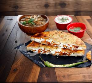 Jain Amul Butter Special Paneer Kulcha Thali Combo