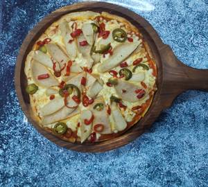 Spicy Chicken Sausage & Chicken Salami Pizza,  Thin Crust