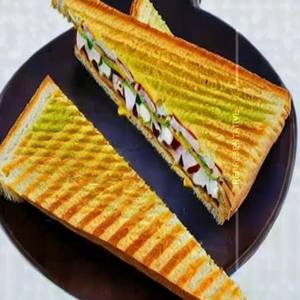 Veg Mayo Kachha Sandwich