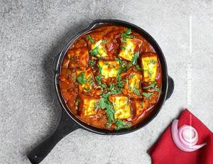 Paneer Chilli  Gravy