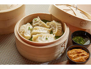 Classic Steamed Momos Chicken