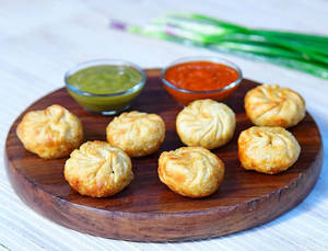 Fried Momos (7 Pieces)