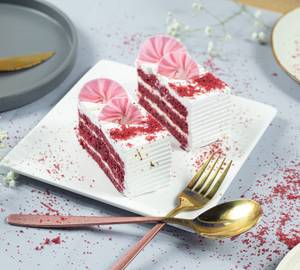 Red Velvet Cheese Pastry