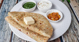 Aloo Parantha (1 Pc)