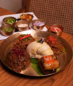 Yomari Tibetian Platter Mutton