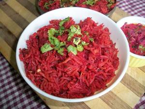 Beetroot rice with appalam