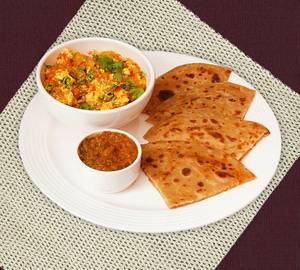 Paneer Bhurji Lacha Parantha (2 Pcs)