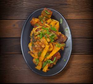 Smoked Pork With Fresh Bamboo Shoot (dry)