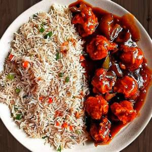 Egg Fried Rice & Chilli Chicken (3Pieces) + Water (Cold)