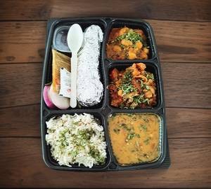 Deluxe Thali
