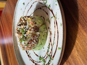 Hd Avocado & Quinoa Salad