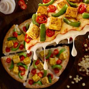 Corn And Tomato Cheese  Pizza