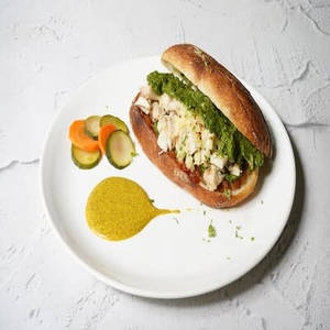 HD Chicken Pesto Sandwich