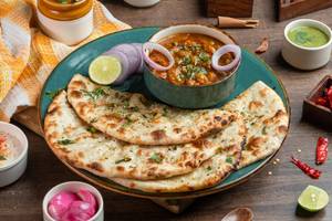 Chole Kulche