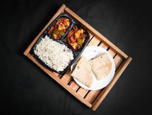 Pulao And Roti With Paneer Do Pyaza 