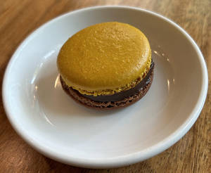 HD Chocolate Passion Fruit & Black Pepper