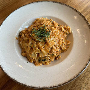 HD Farfalle Pink Sauce