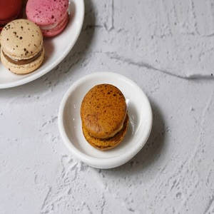 HD Salted Caramel Macaron