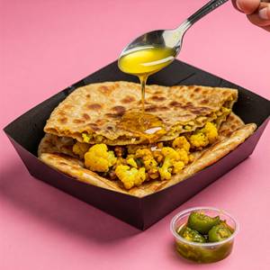 Gobhi Paratha [Desi Ghee]