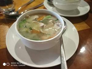 Burnt Garlic Soup (Non Veg)